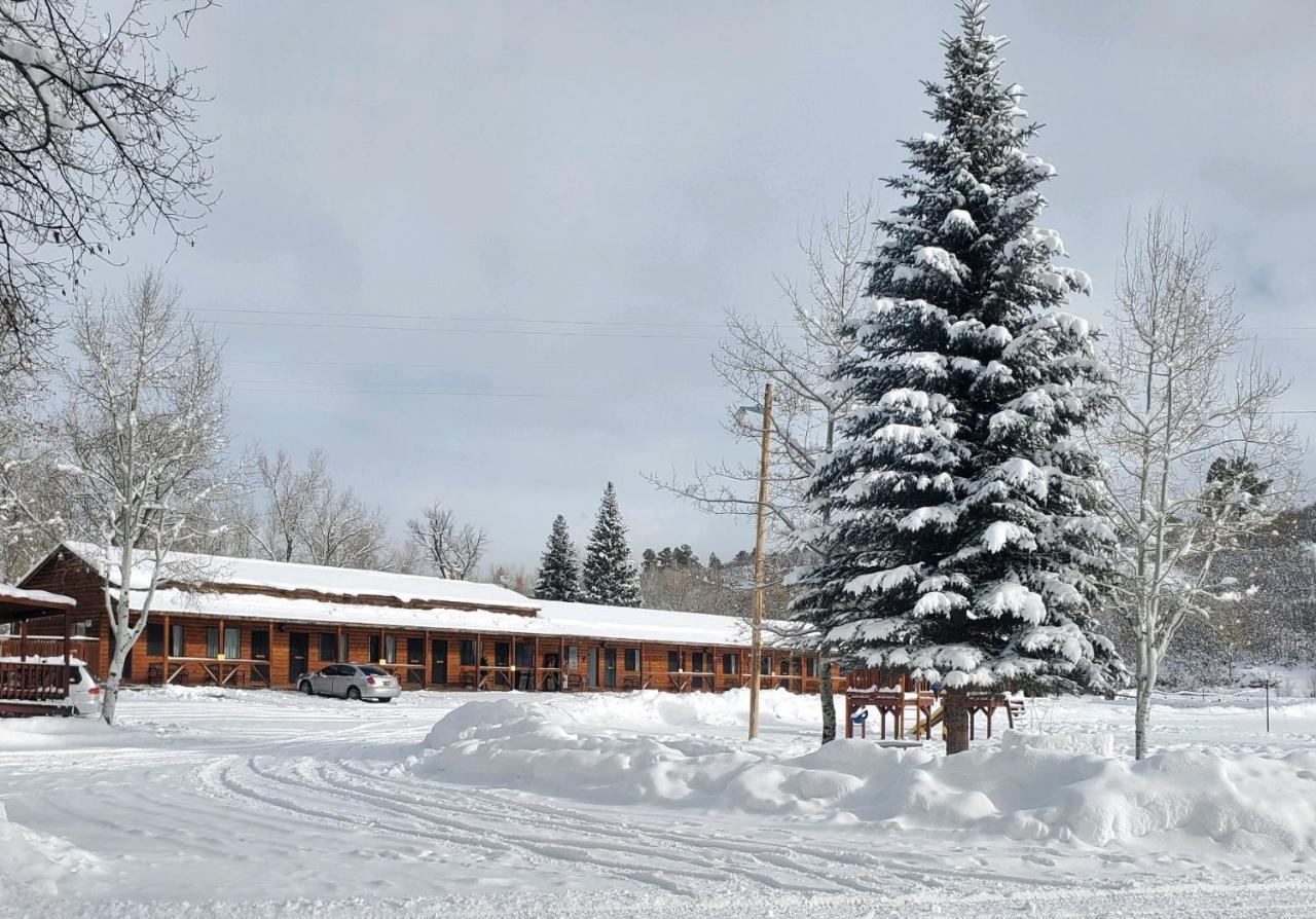 Chama River Bend Lodge Exterior photo